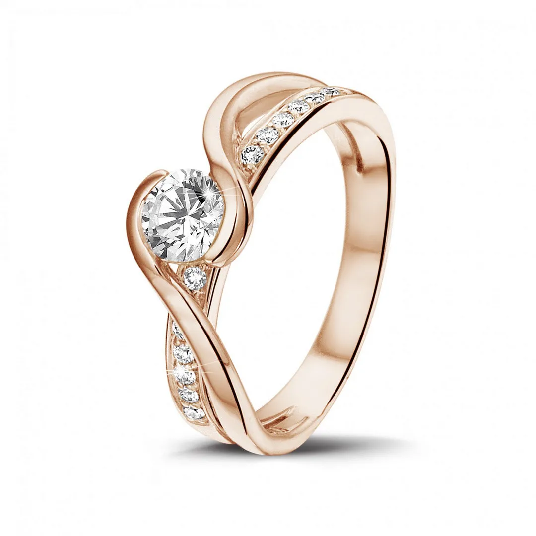 0.50 quilates anillo solitario de diamantes en oro rojo 