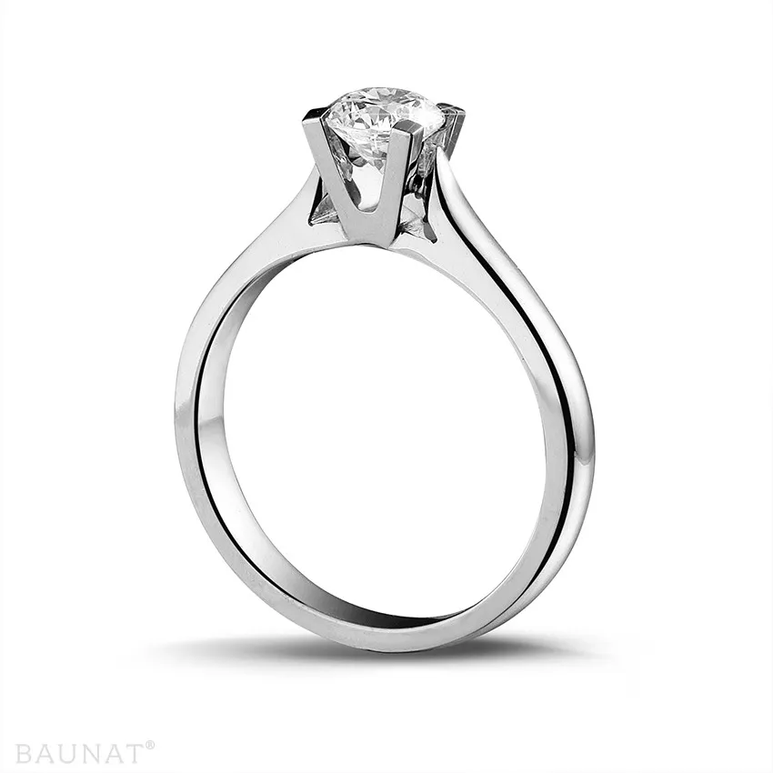 0.50 quilates anillo solitario diamante en platino 