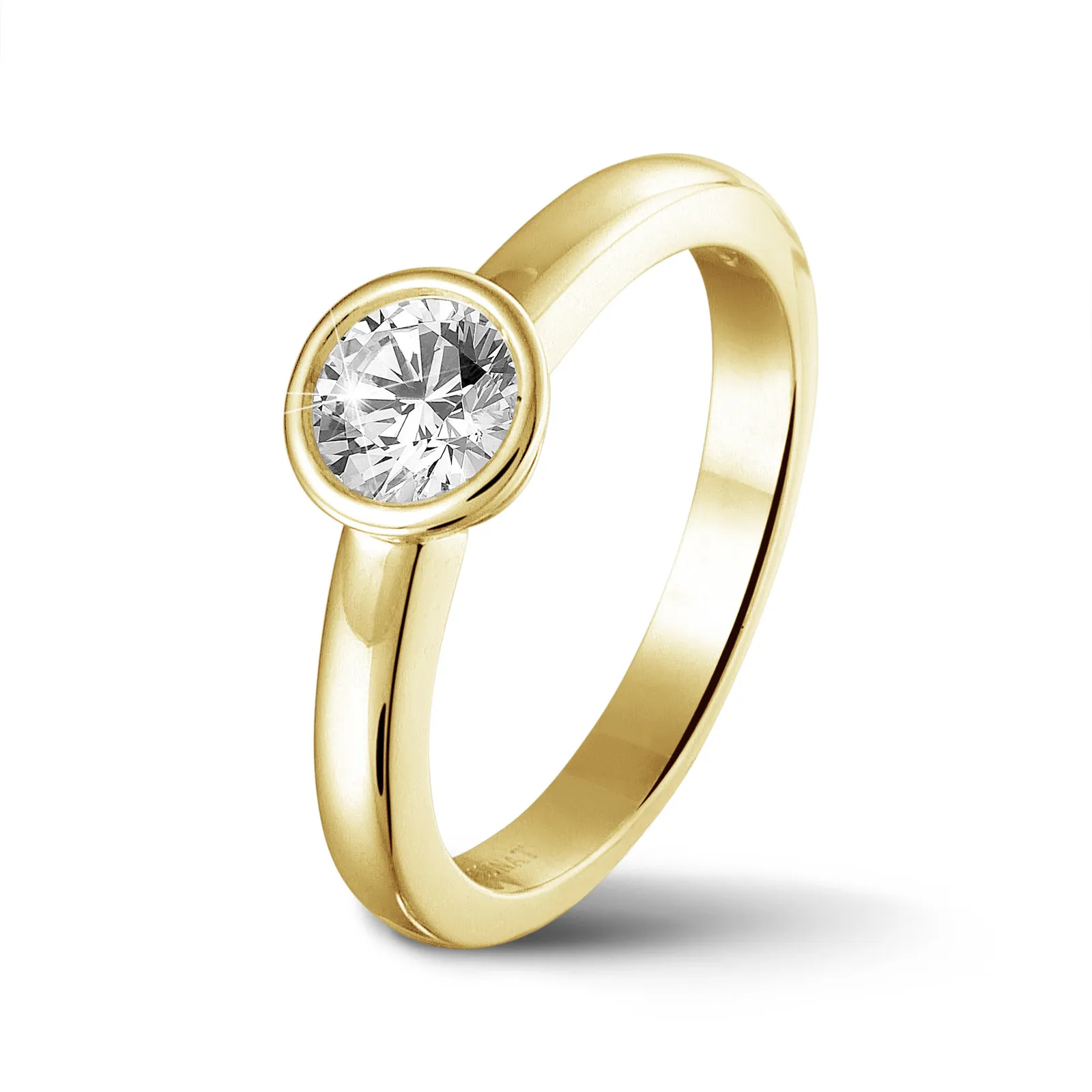 0.70 quilates anillo solitario en oro amarillo con un diamante redondo 