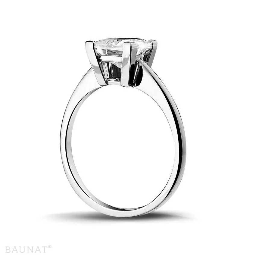 2.50 quilates anillo solitario en platino con diamante talla princesa 