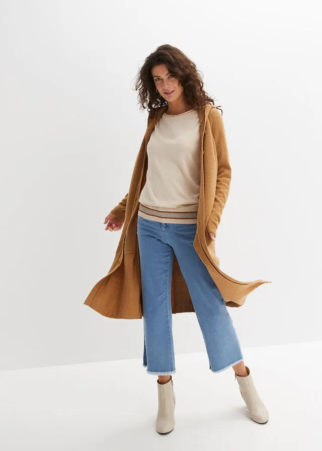 Abrigo de punto con capucha beige crema