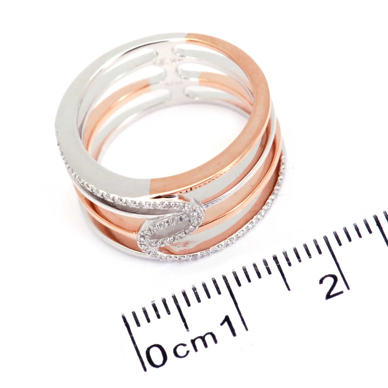 ANILLO MEGHAN 