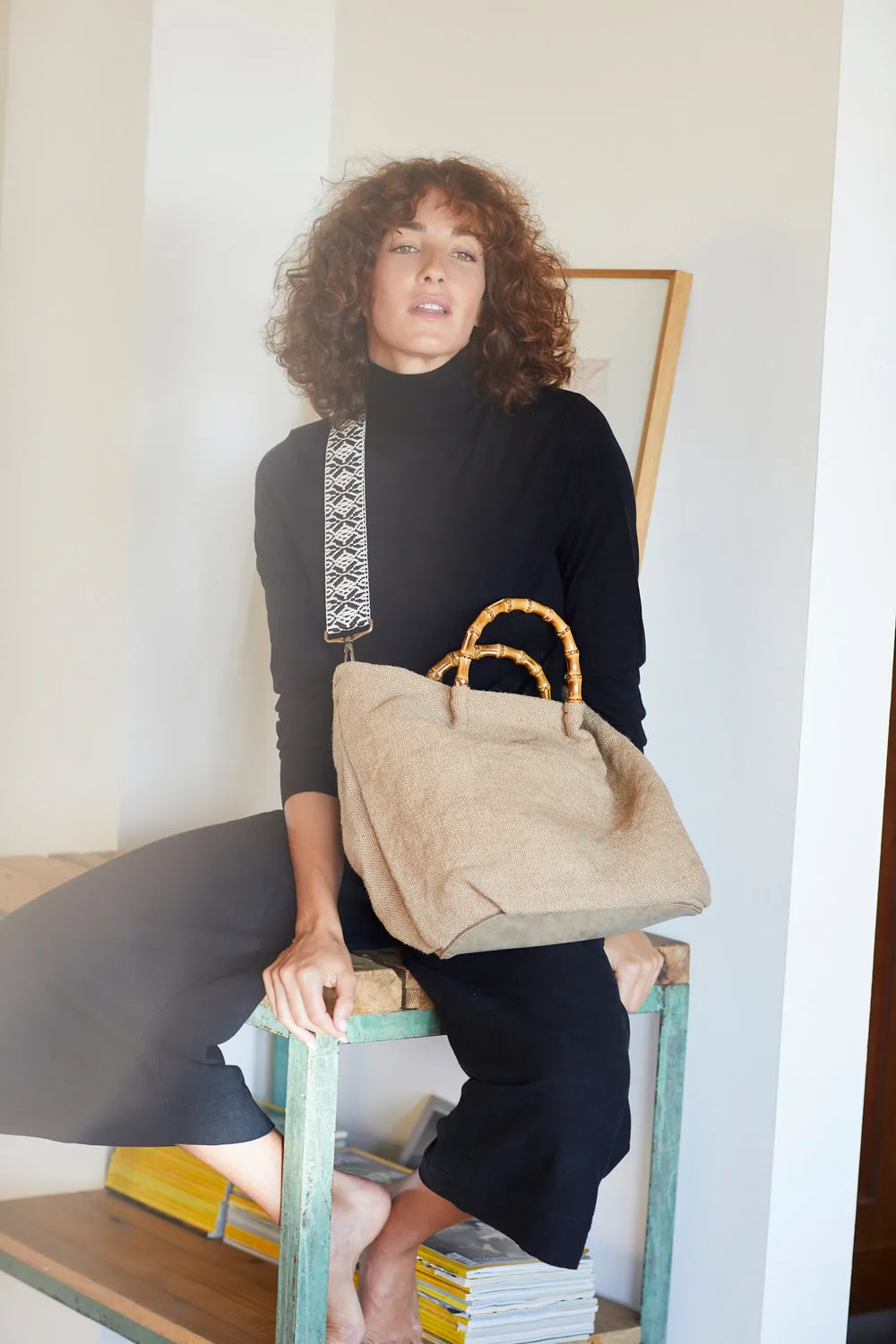 BOLSO DE LINO CON ASA DE BAMBú BAMBOO  BEIGE