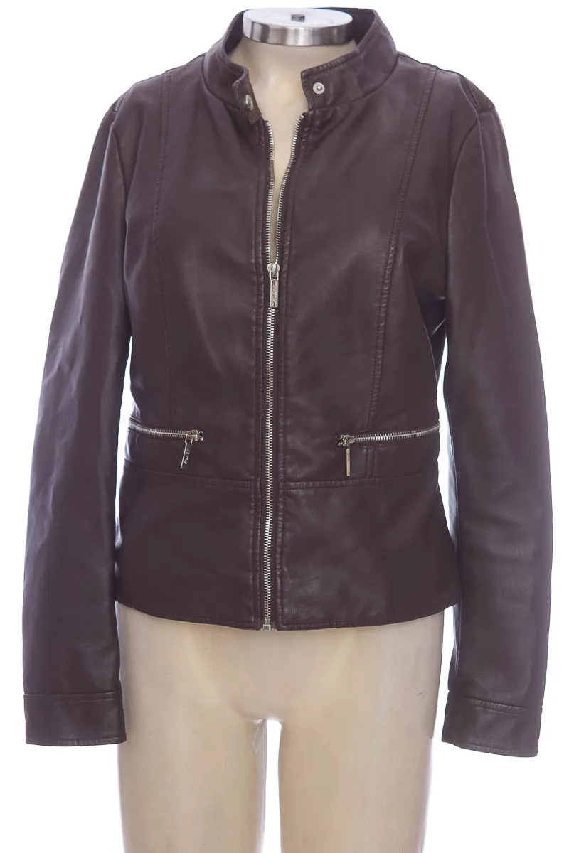 CHAQUETA / ABRIGO COLOR VINOTINTO  STUDIO F