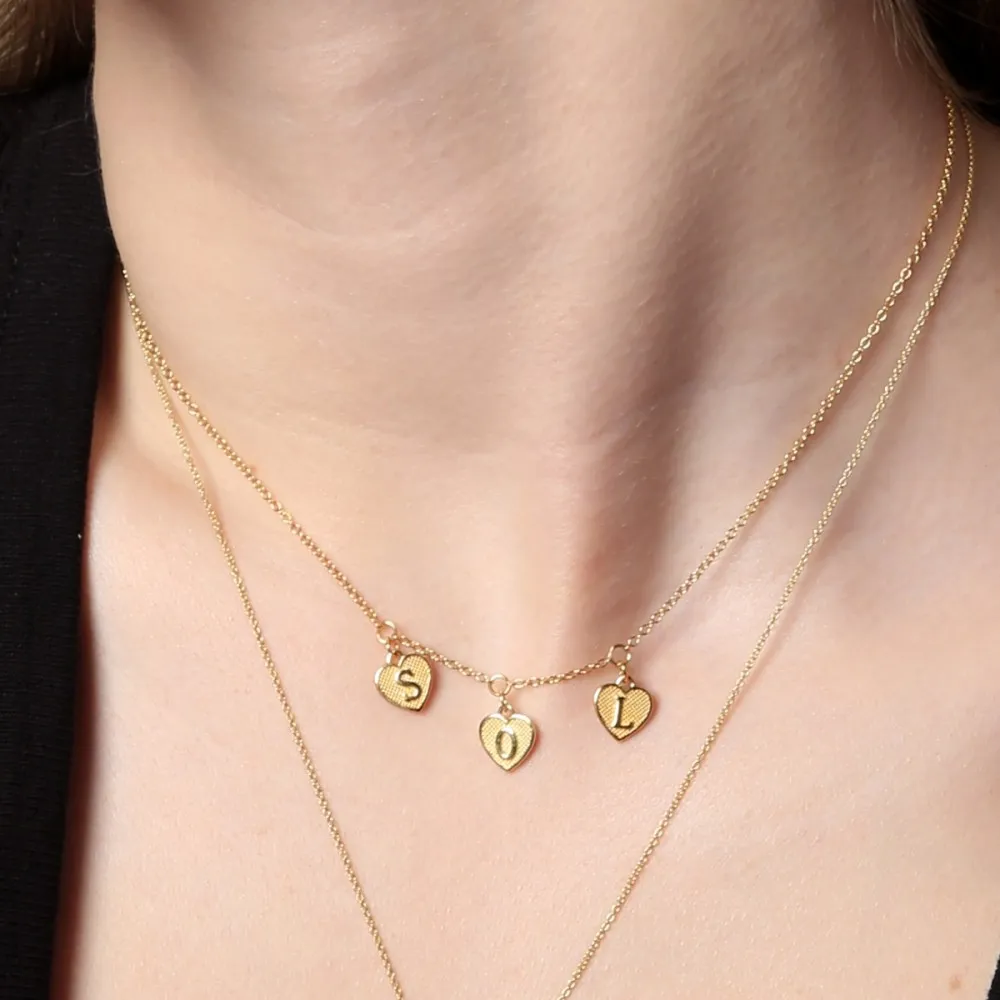Charm Letra Corazón Oro