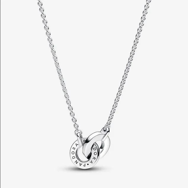 Collar Pavé Entrelazado Pandora Signature 392736C01