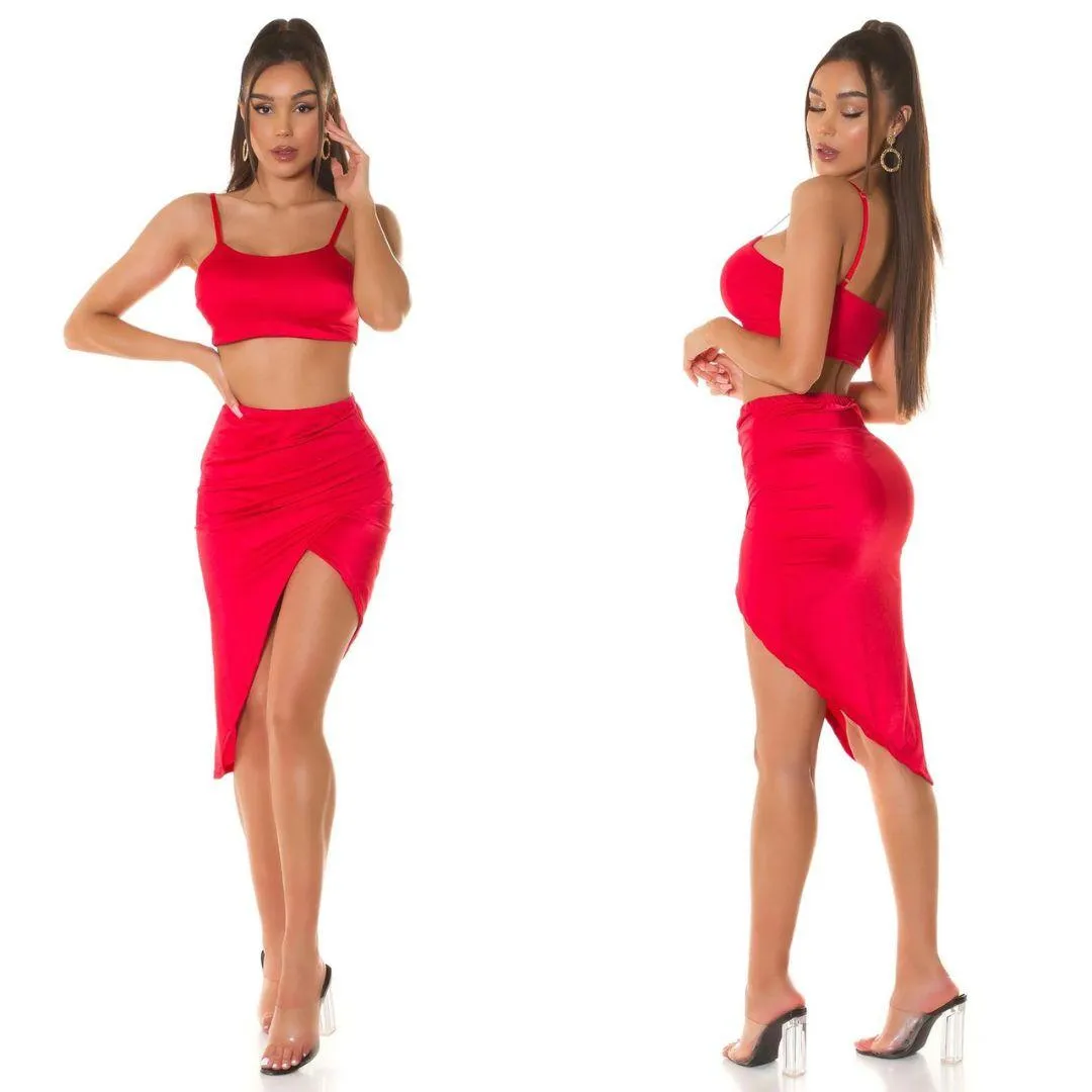 Conjunto verano de falda y top rojo