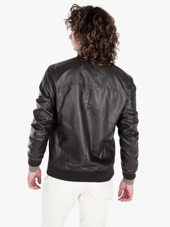 Coveri Collection Chaqueta de hombre en ecopiel con cremallera.