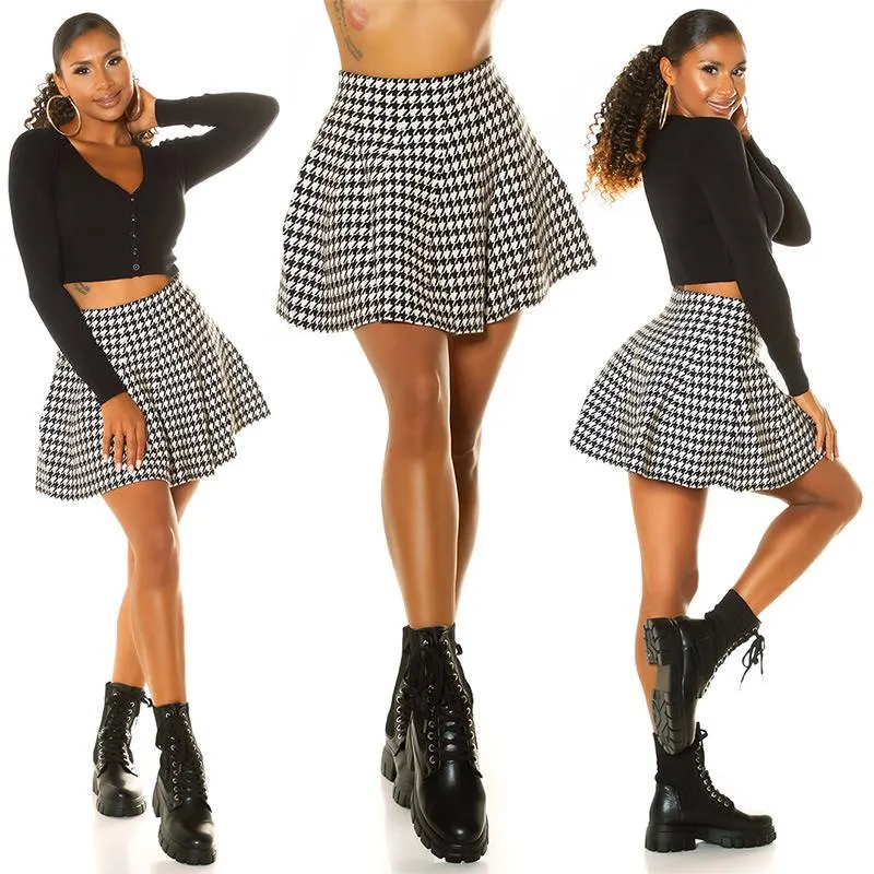 Falda corta sexy cintura alta beige