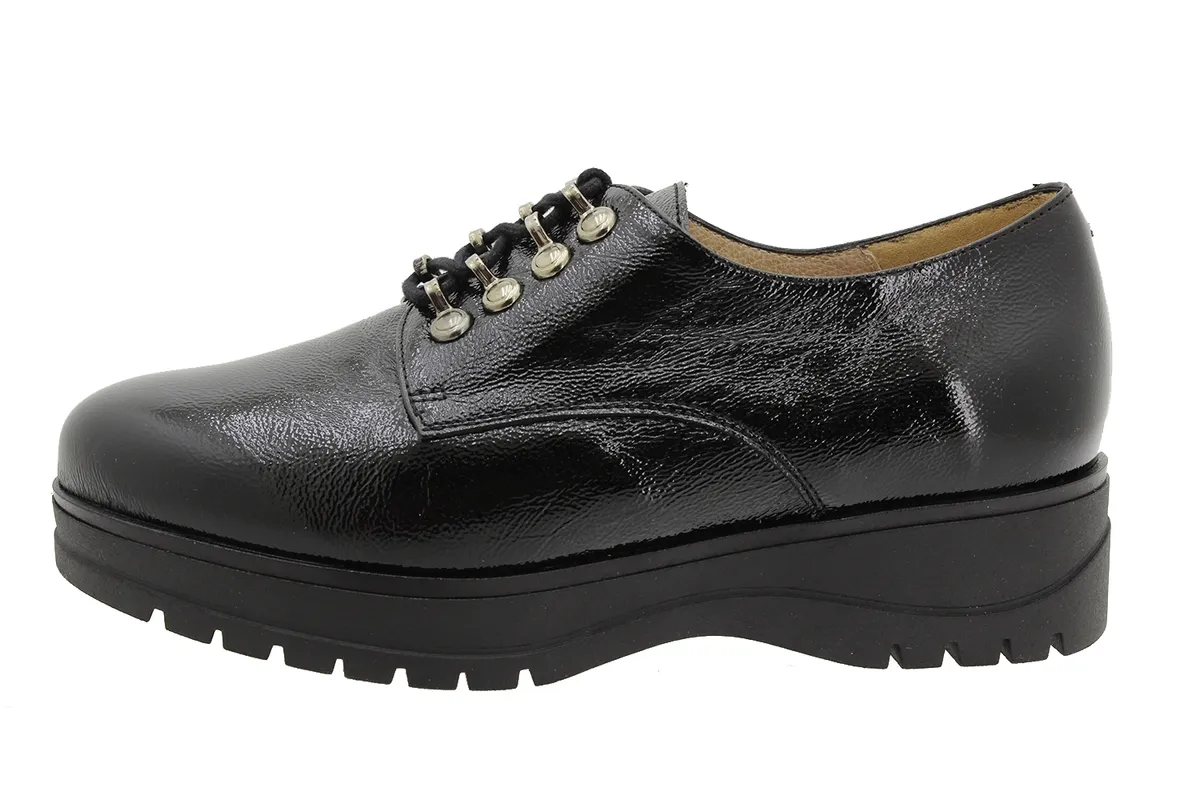 LACEUP SHOE BLACK PATENT