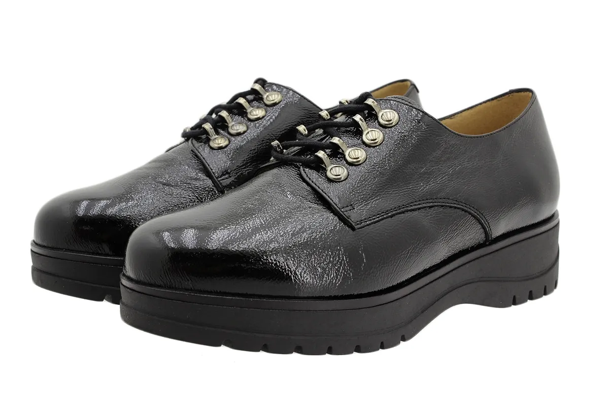 LACEUP SHOE BLACK PATENT