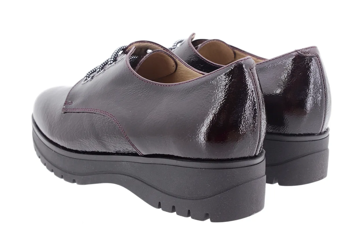 LACEUP SHOE BORDEAUX PATENT