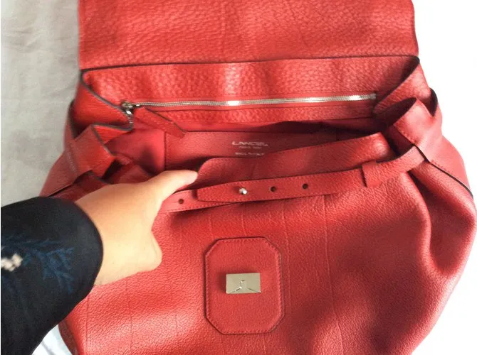 Lancel Bolsos de mano Roja 