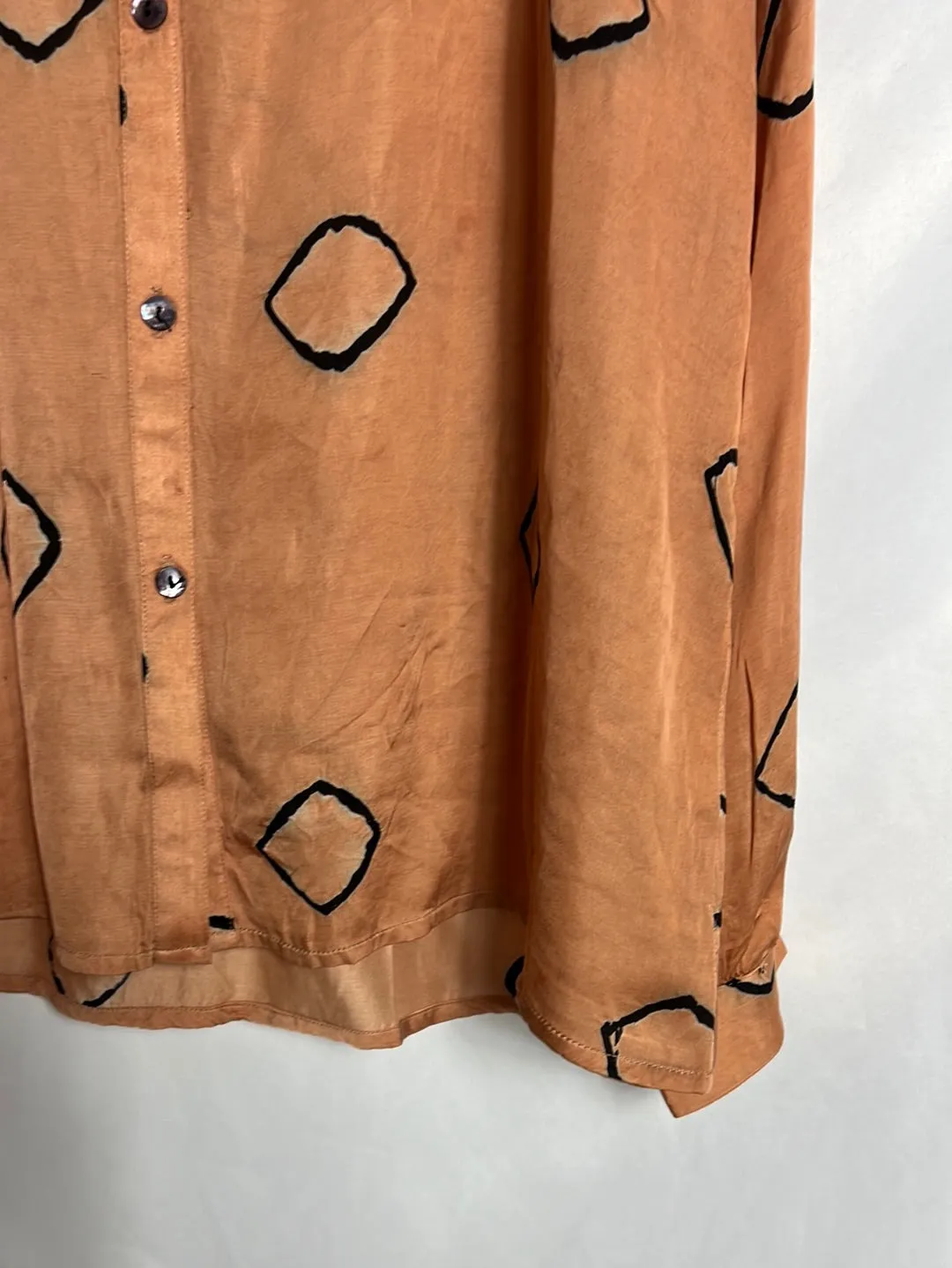 MAISON HOTEL. Total look fluido caldera. T M (Tara)