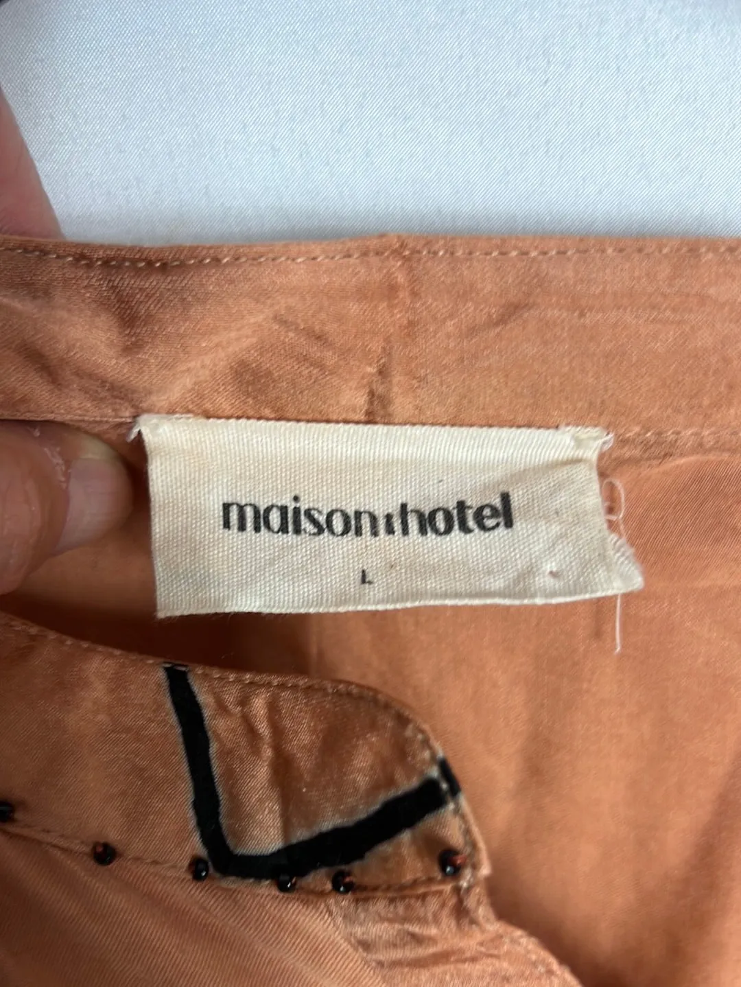 MAISON HOTEL. Total look fluido caldera. T M (Tara)