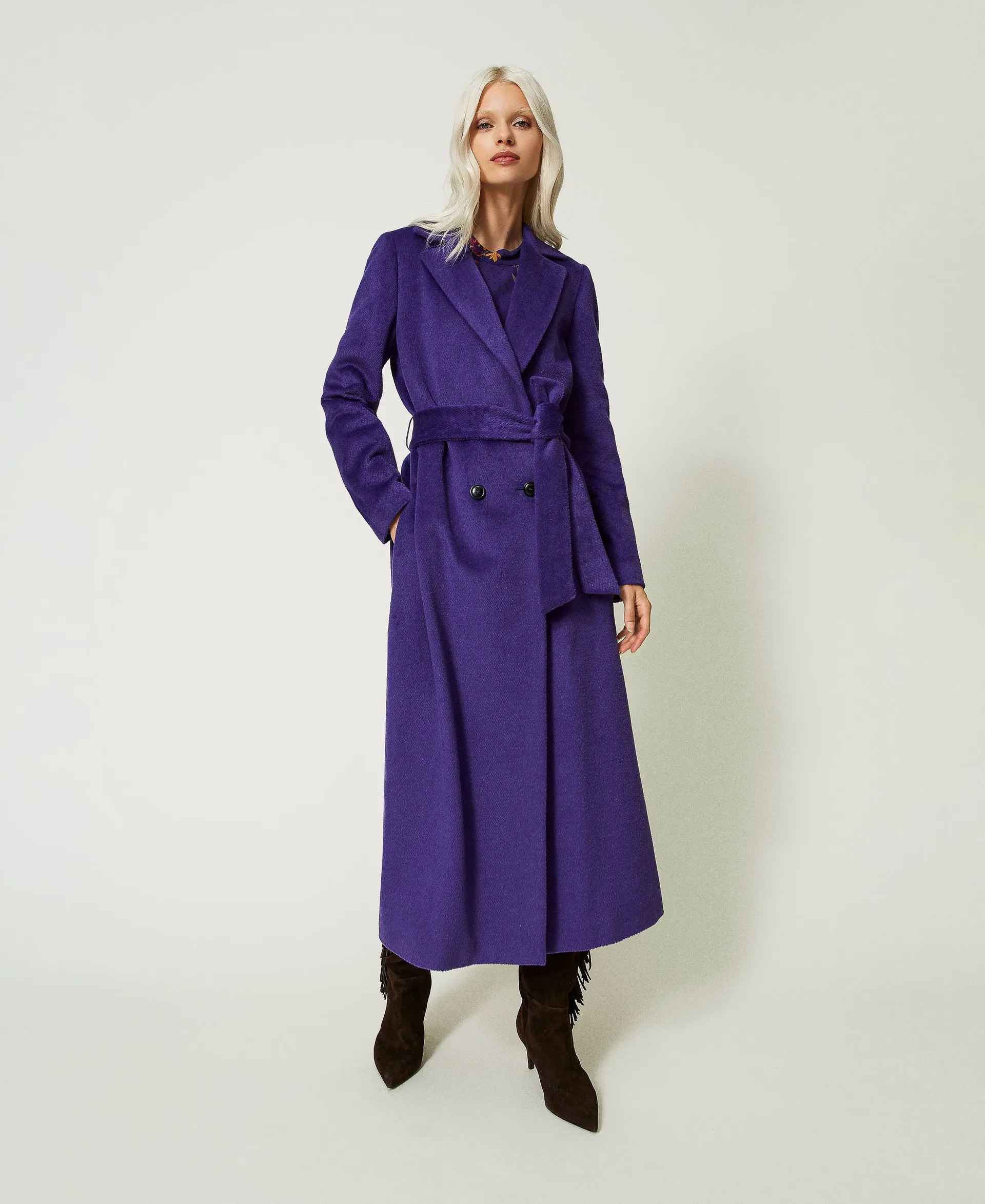 Manteau long en drap de laine mélangée