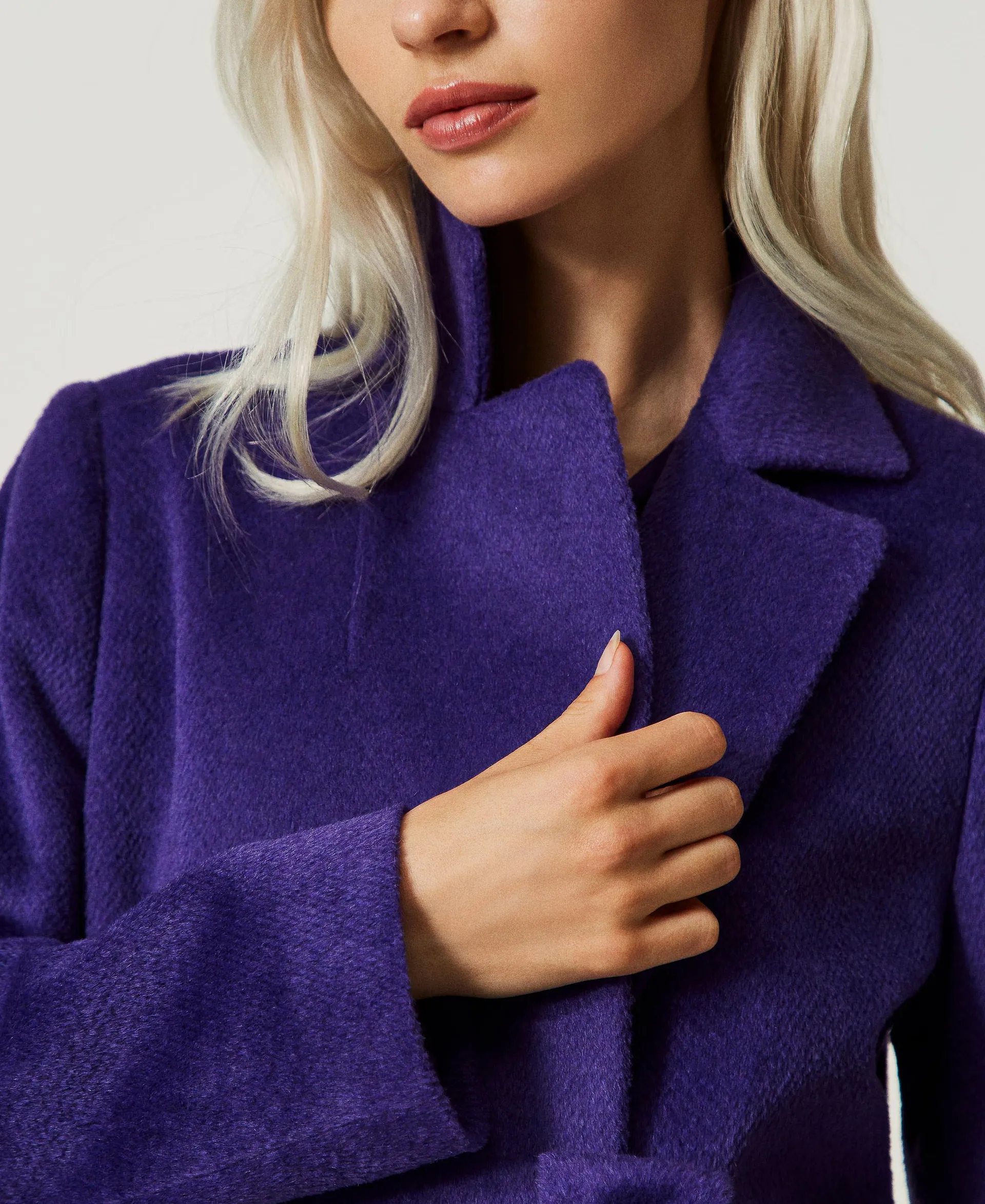 Manteau long en drap de laine mélangée