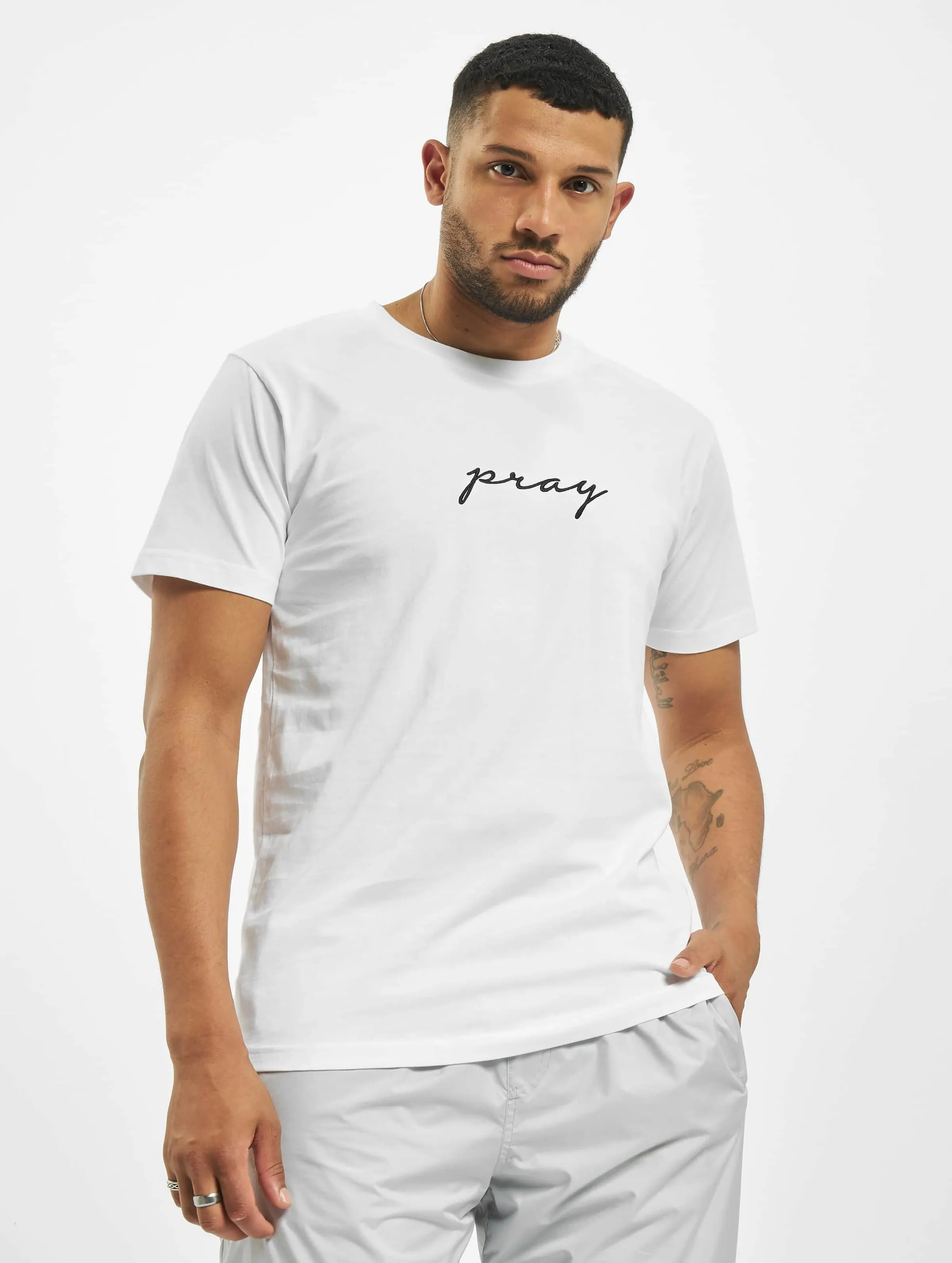 Mister Tee Pray Emb