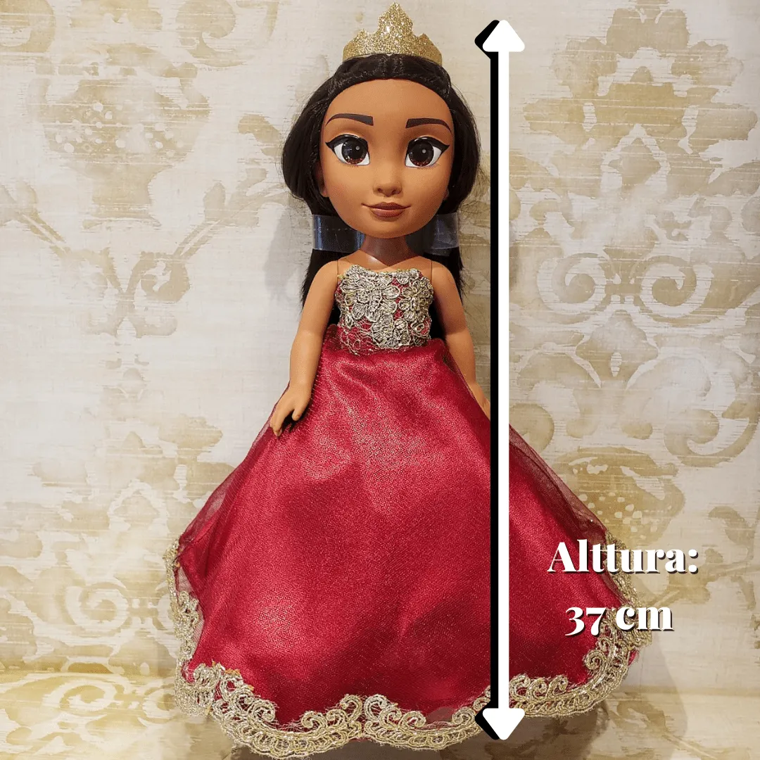 Muñeca de 15 Años Vino con Encaje Oro
