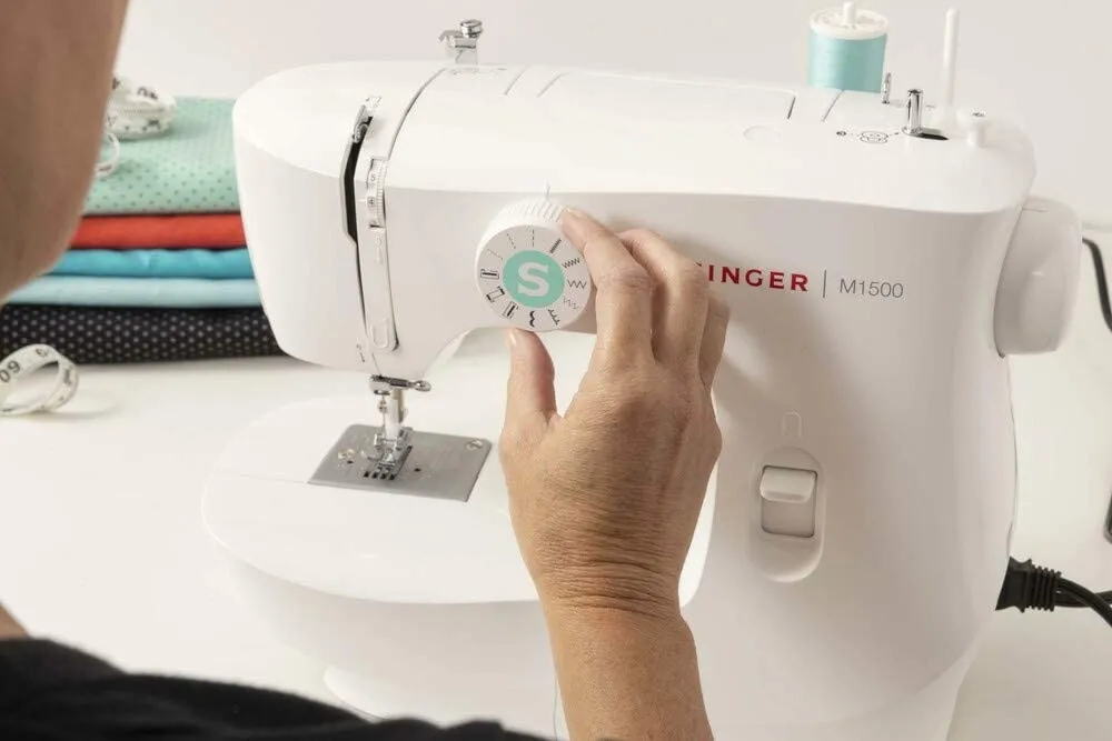 MáQUINA DE COSER SINGER M1505