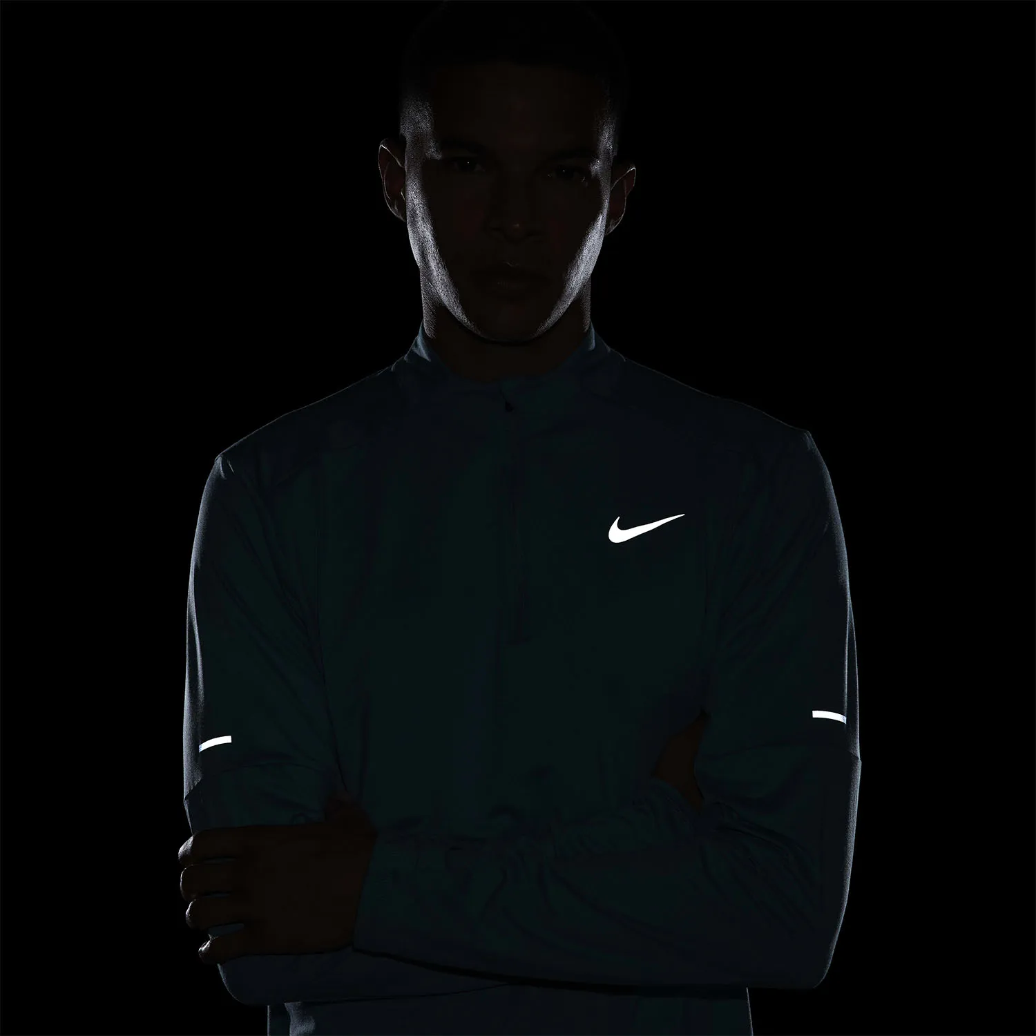 NIKE DRIFIT ELEMENT LOGO CAMISA