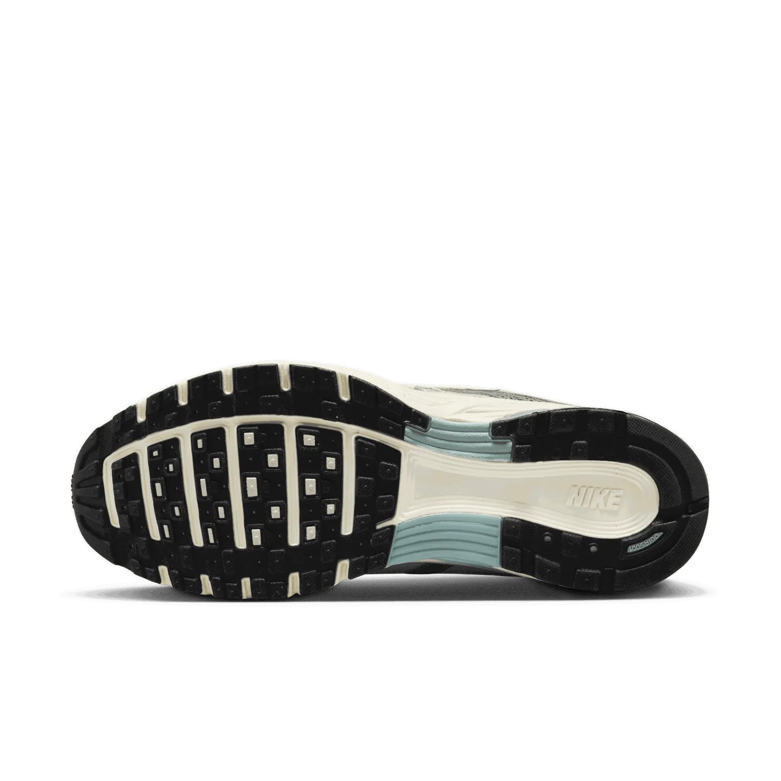 NIKE P6000 FLAT