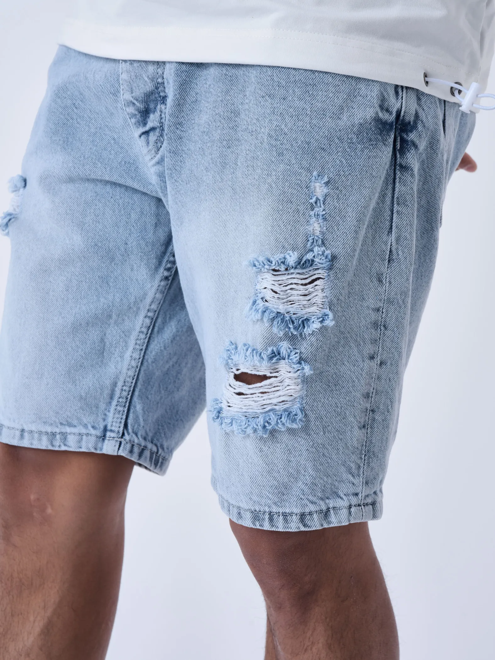 Pantalones cortos jeans rotos