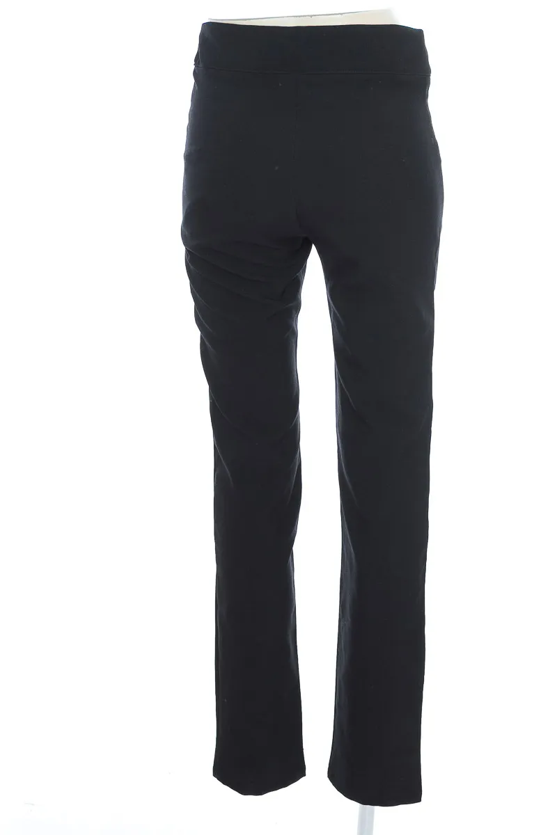 PANTALóN COLOR NEGRO  QUEENS