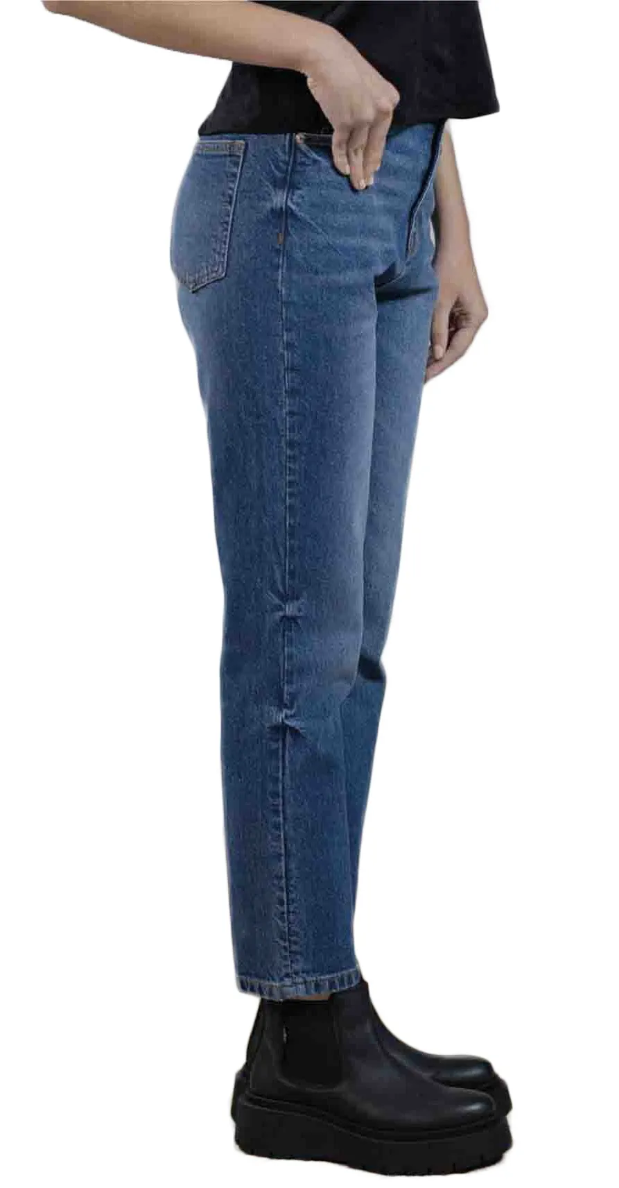 Pantalón mom fit jeans