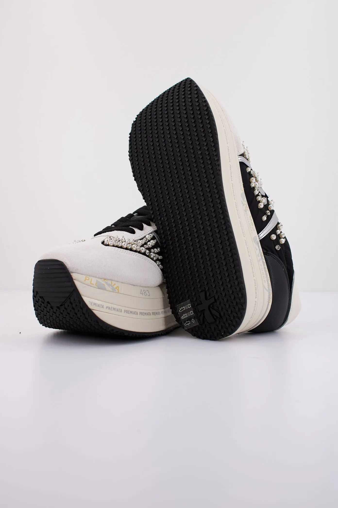PREMIATA BETH 6752