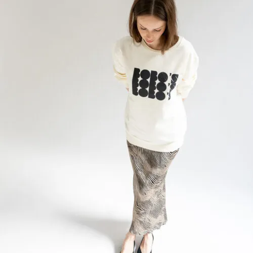 SUDADERA BOYFRIEND CRUDO/NEGRO