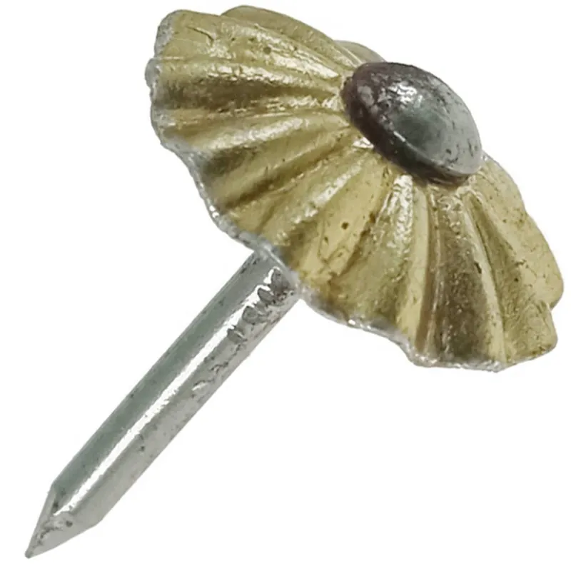 Tachuela antigua con cabeza Flor