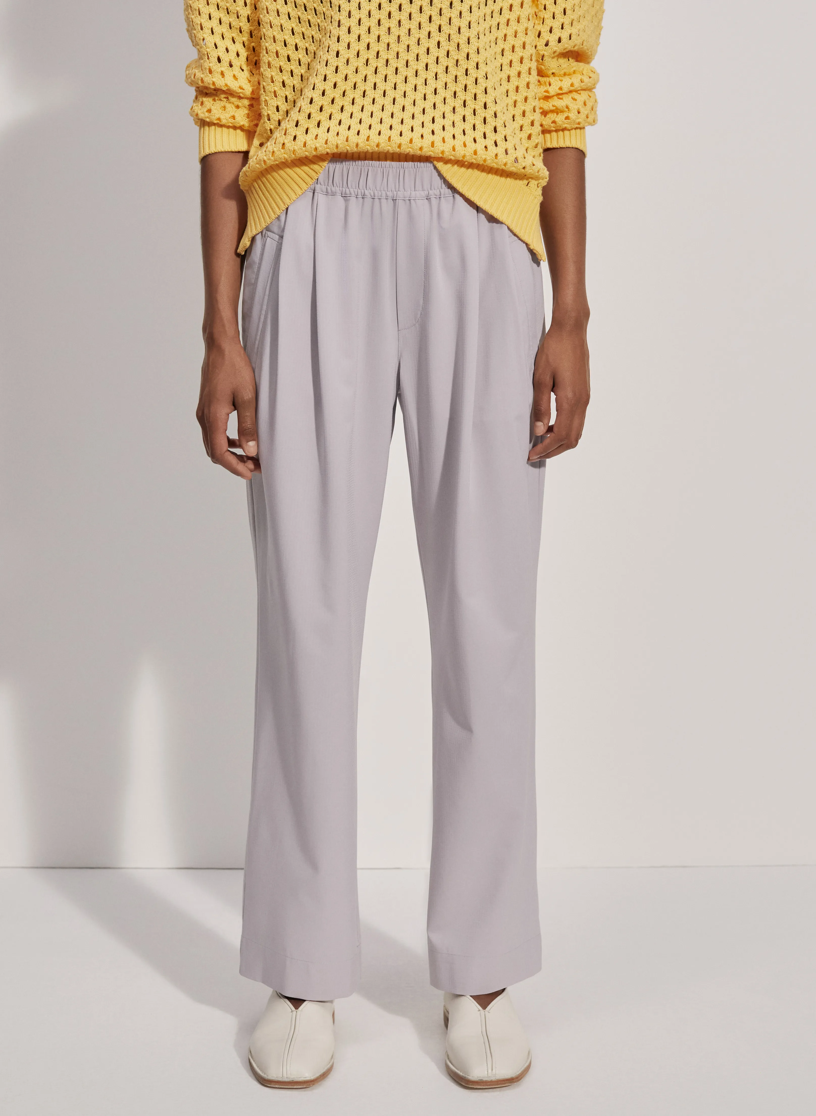 TACOMA  PANTALóN RECTO DE TALLE ALTO CON RELIEVE EN ROSA