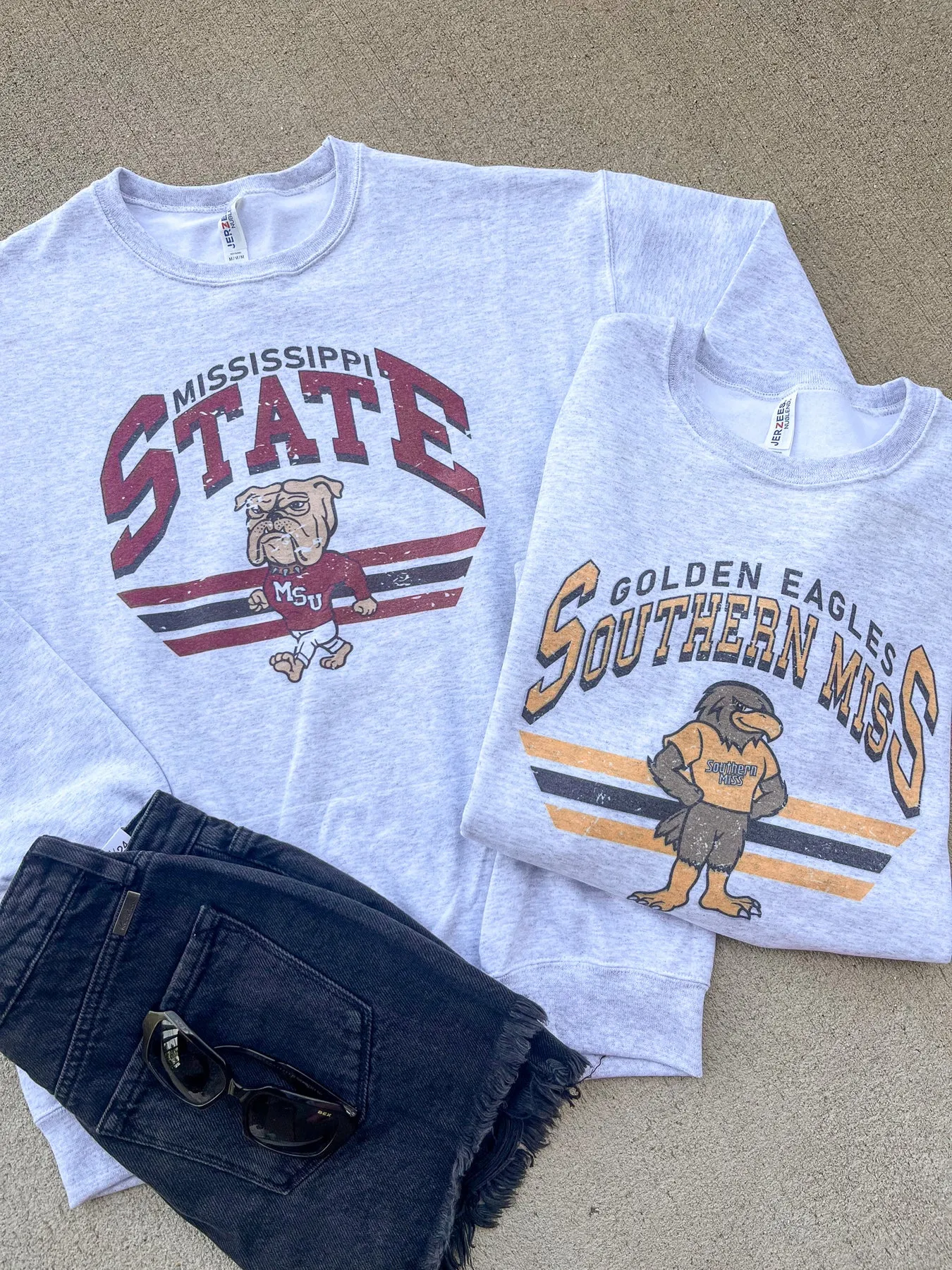 USM RETRO CREWNECK