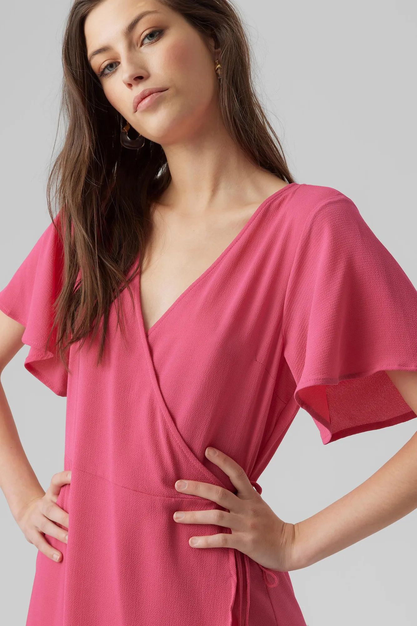 Vero Moda Vestido midi cruzado