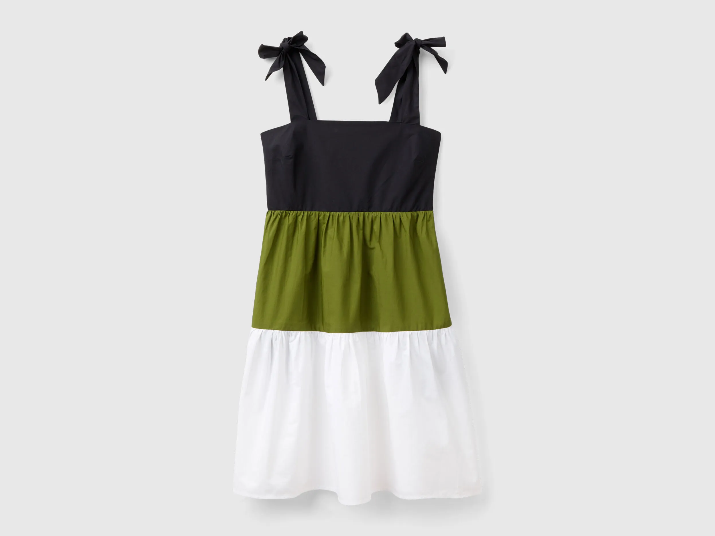 Vestido corto color block