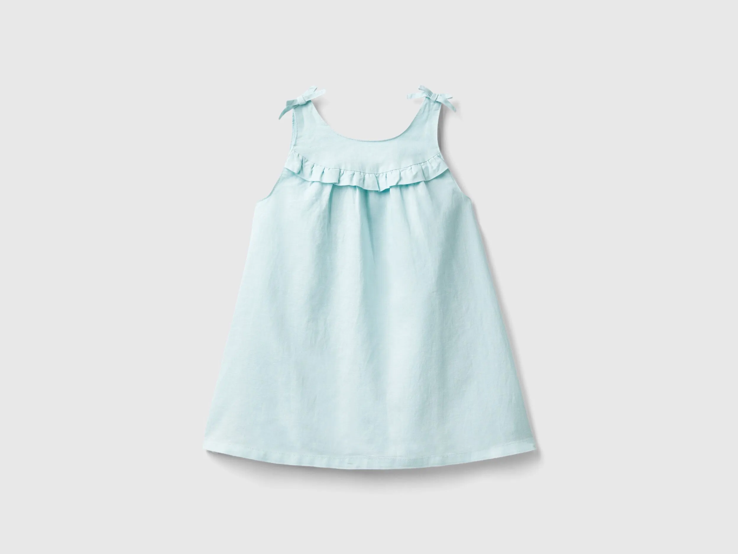 Vestido de lino mixto con volantes