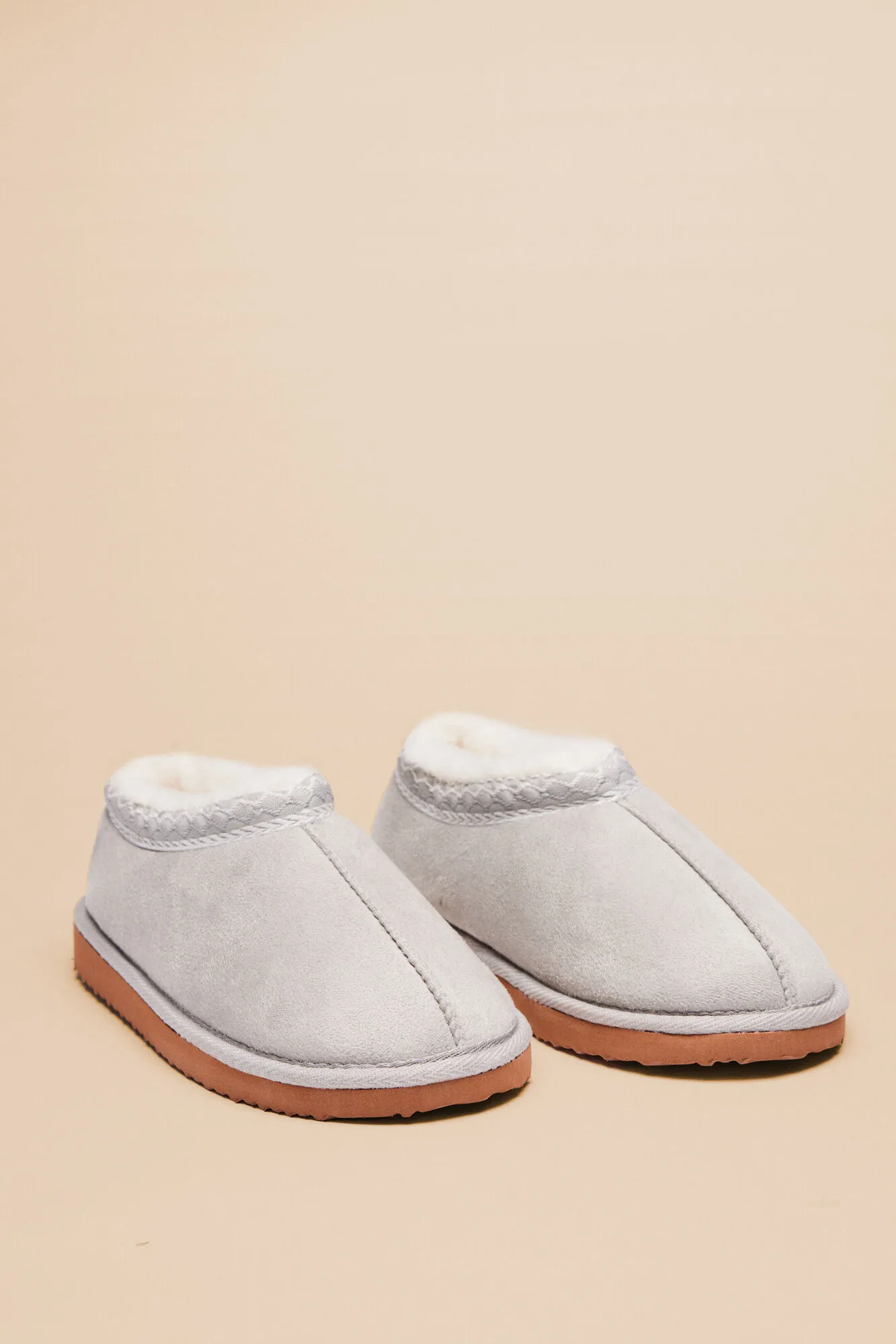 Zapatillas casa bota gris