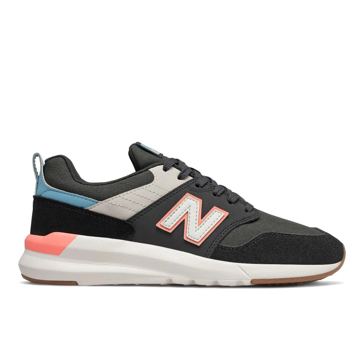 Zapatillas Urbanas Mujer New Balance 009 Negra