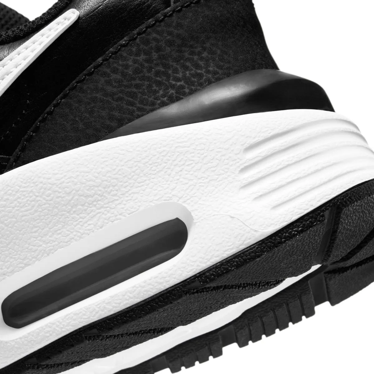 Zapatillas Urbanas Mujer Nike AIR MAX FUSION Negra