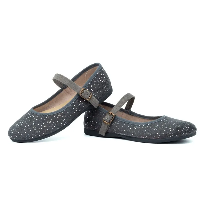 Zapatos de niña nacionales en serratex