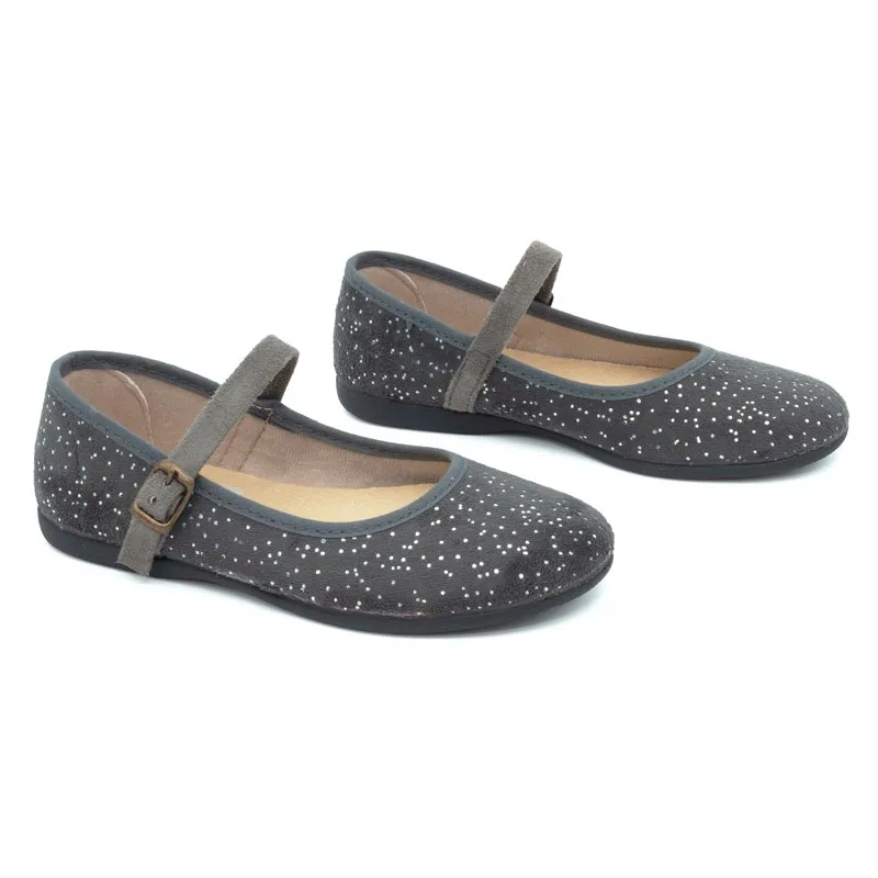 Zapatos de niña nacionales en serratex