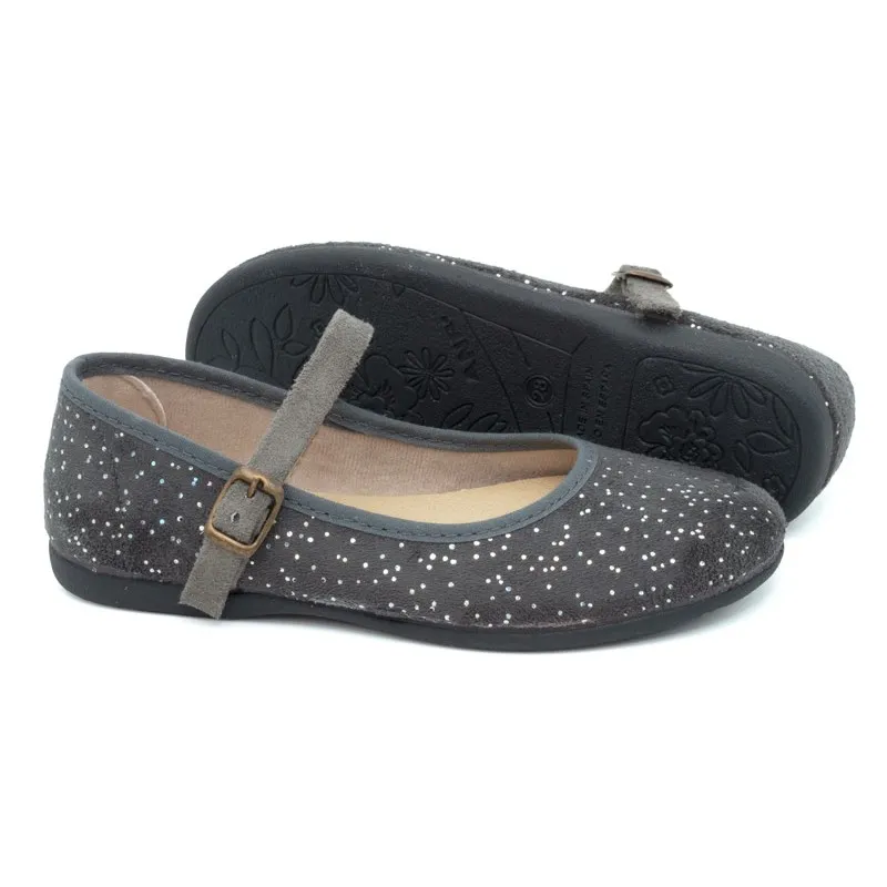 Zapatos de niña nacionales en serratex